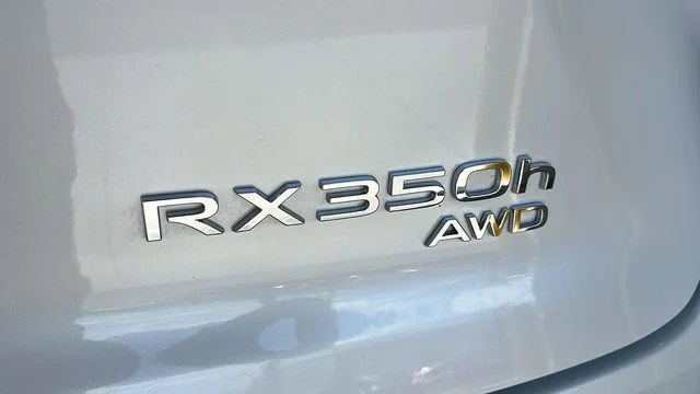 Certified Used 2025 Eminent White Pearl Lexus 350h Luxury image 22