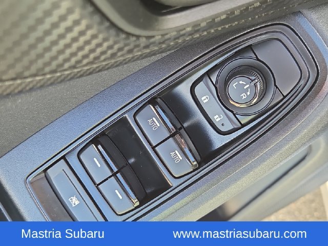 Used 2021 Ice Silver Metallic Subaru Premium image 17