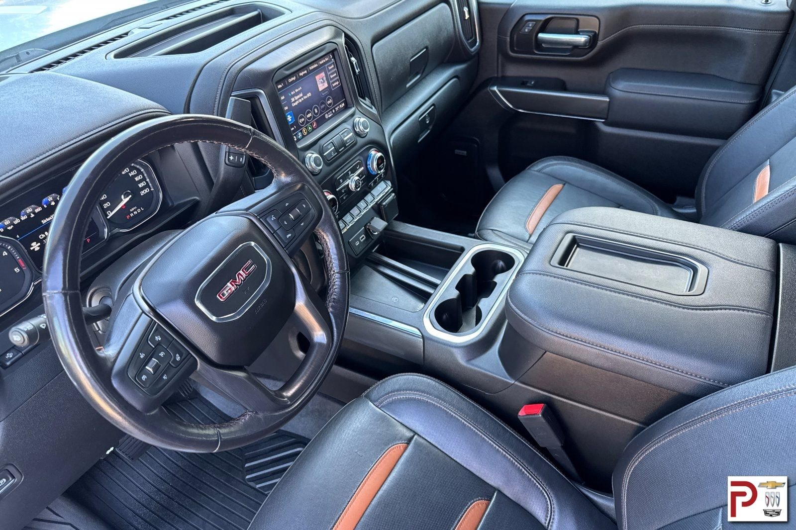 Used 2022 White GMC AT4 image 10