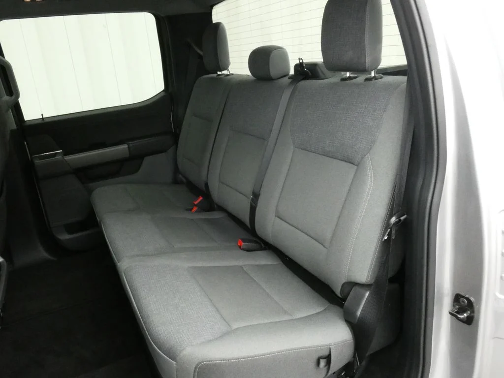 Used 2025 Silver Ford XLT image 10