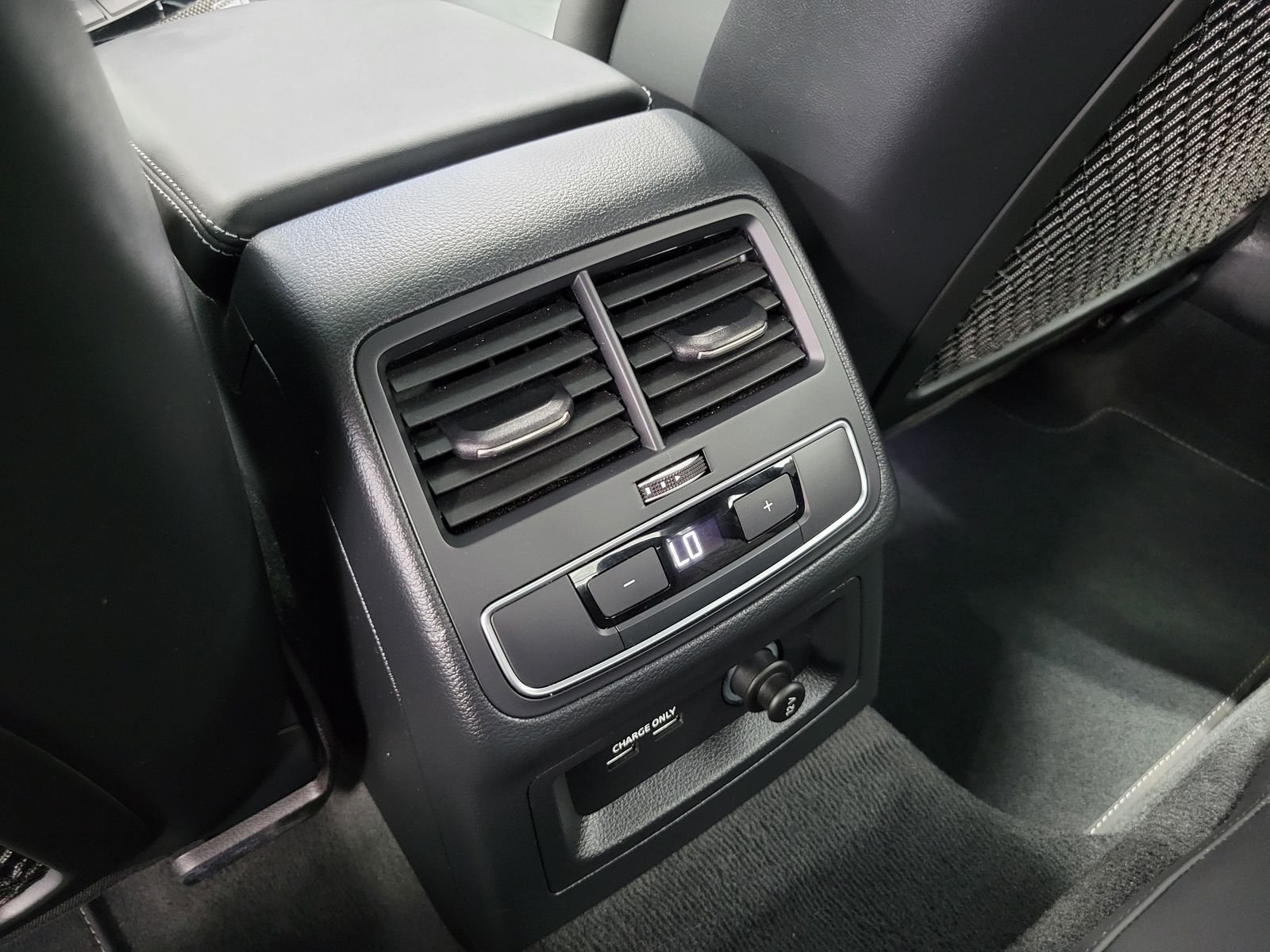 Used 2021 White Audi 3.0T Premium Plus image 28