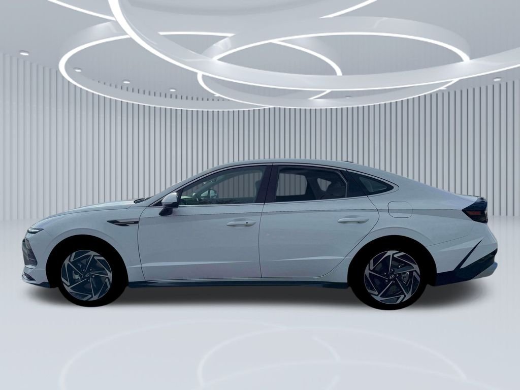 New 2026 White Hyundai SEL Sport image 22