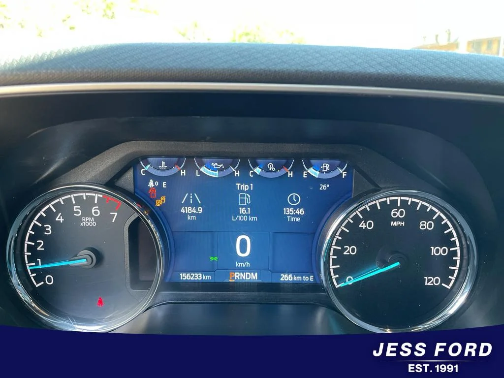 Used 2022 Space White Metallic Ford XLT image 13