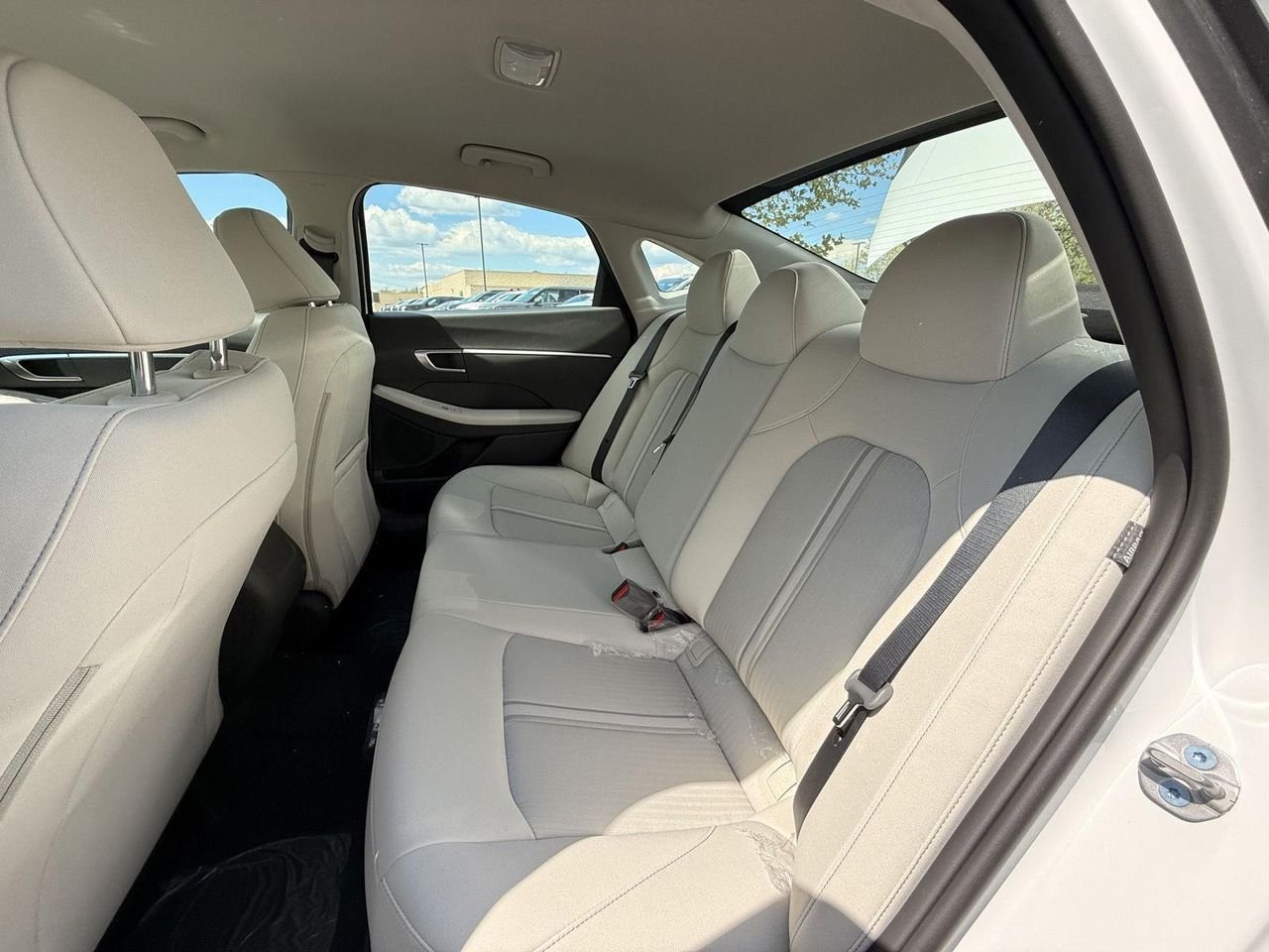 2026 Hyundai Sonata SE - Photo 13