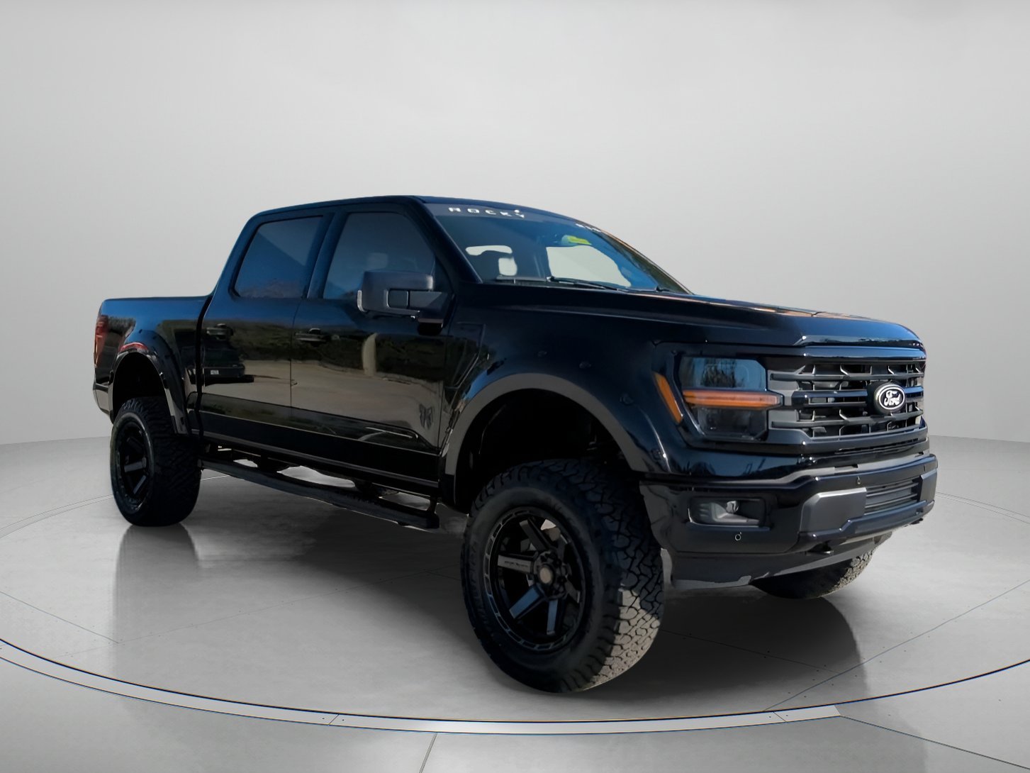 New 2026 Agate Black Metallic Ford XLT image 32