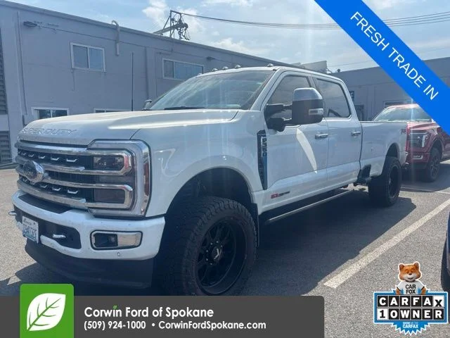 Used 2024 Star White Ford Platinum image 1