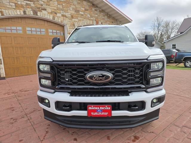 New 2026 Oxford White Ford F-250® XLT image 8