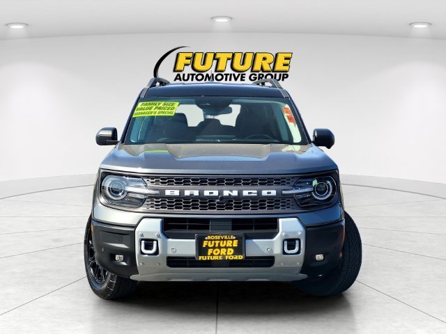 Used 2025 Gray Ford Badlands image 2