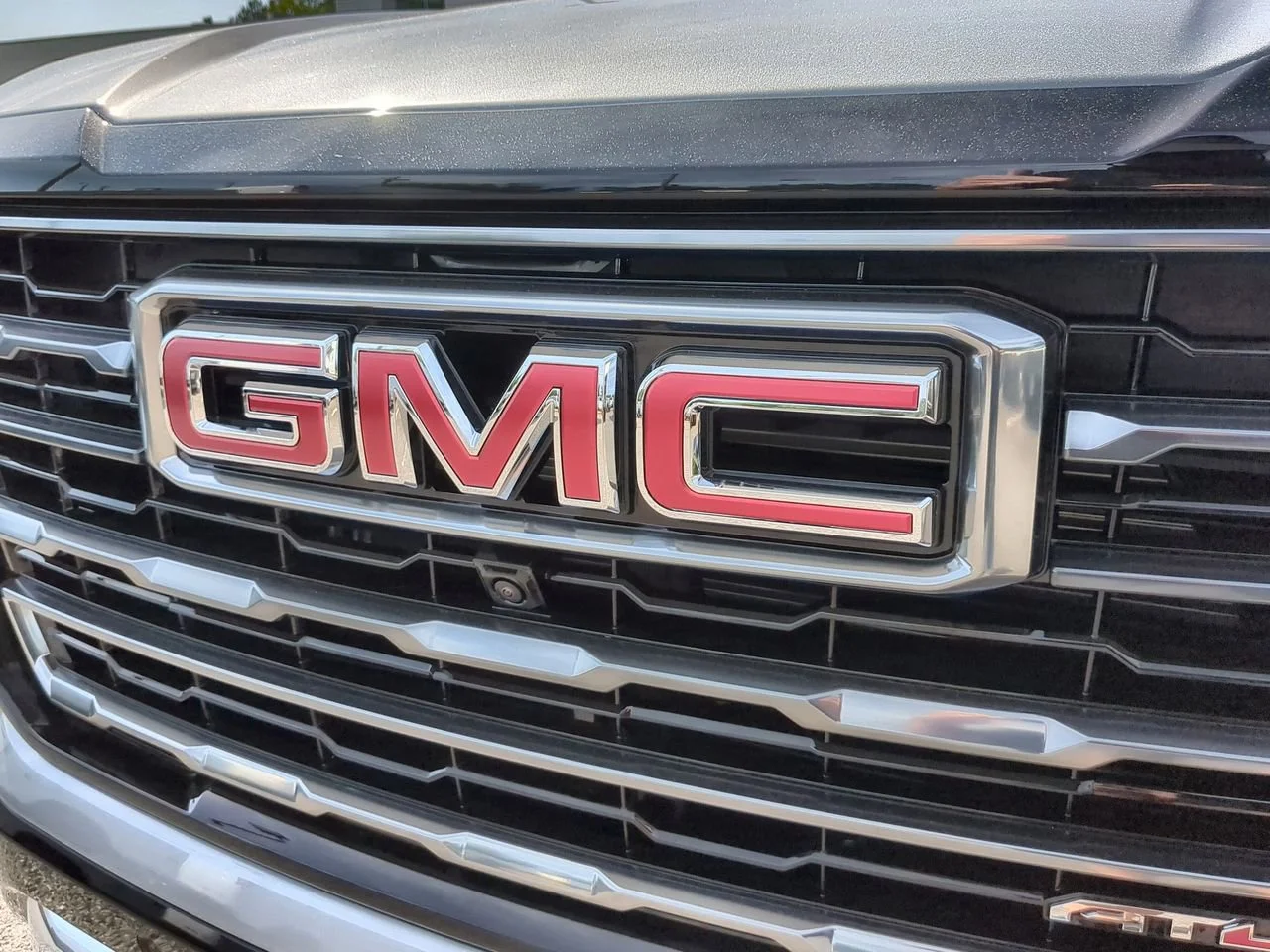 New 2026 Sterling Metallic GMC AT4 image 32