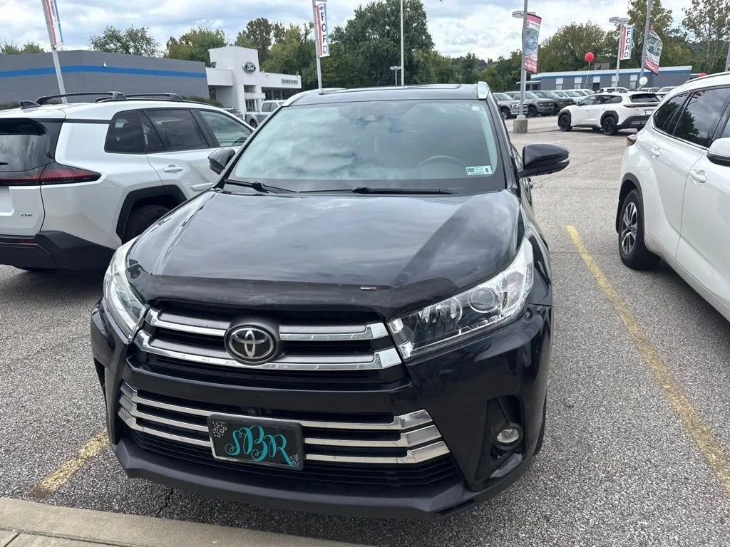 Used 2019 Black Toyota Limited Platinum image 2