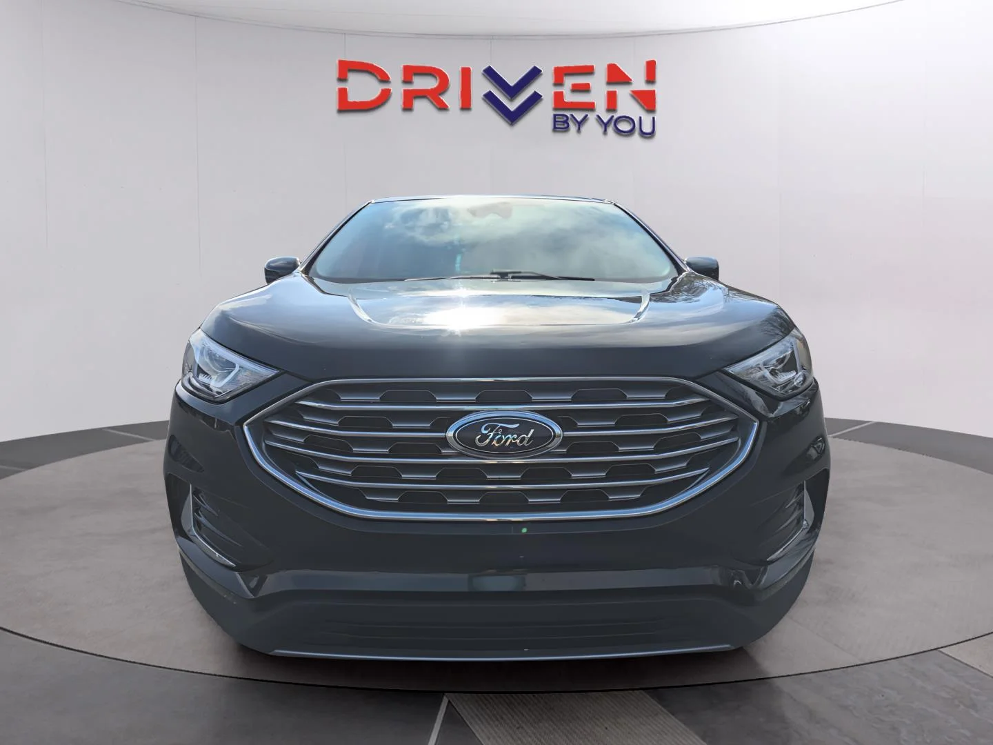 Used 2022 Agate Black Ford SEL image 8