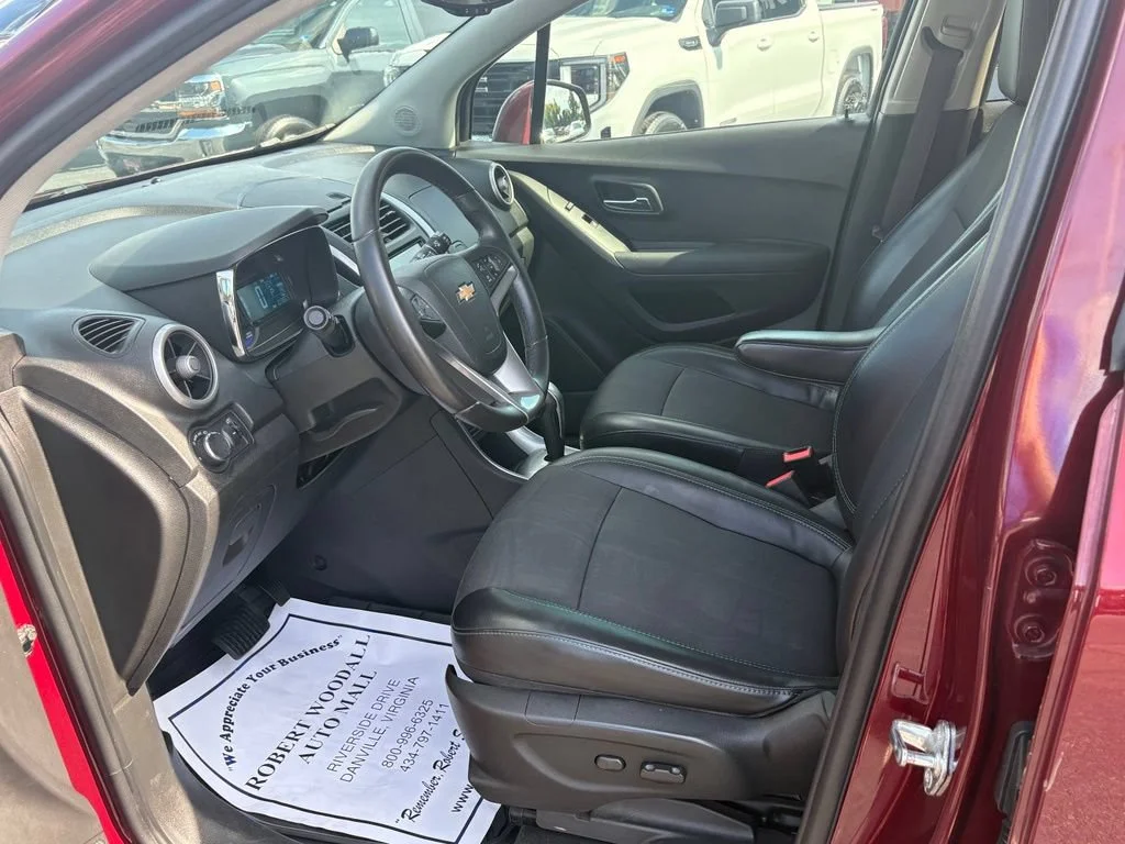 Used 2016 CRIMSON METALLIC Chevrolet LT image 11