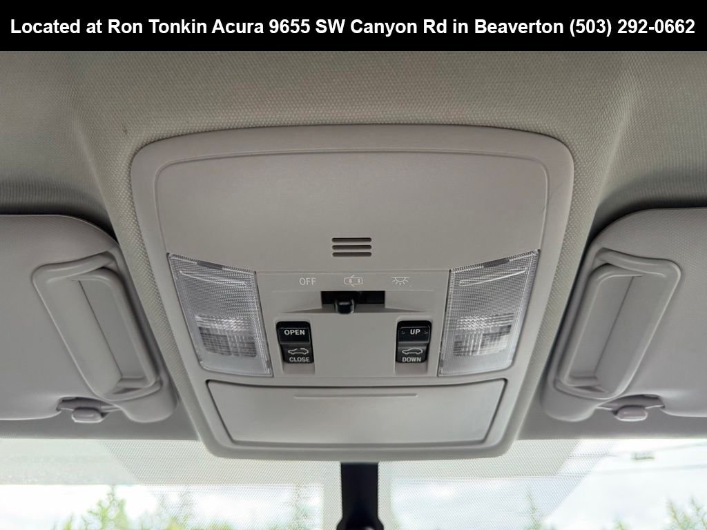 Used 2016 Silver Sky Metallic Toyota XLE image 29