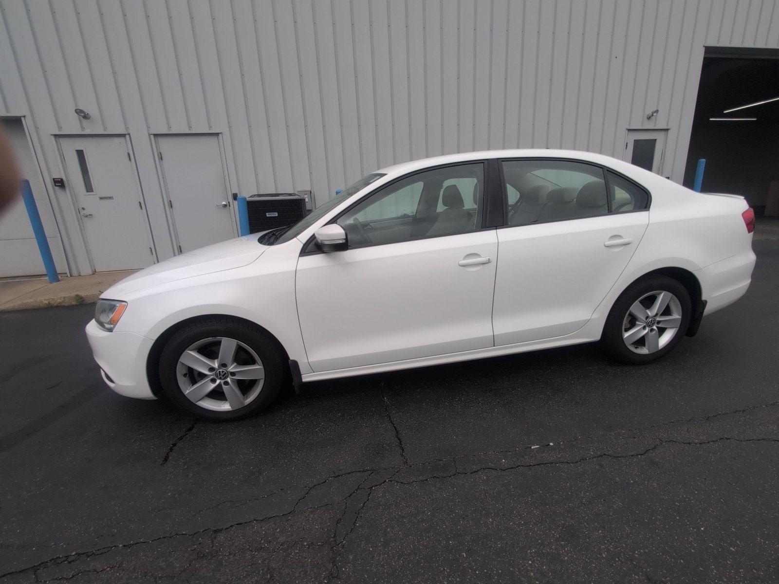 Used 2012 Volkswagen Jetta TDI with VIN 3VWLL7AJ2CM416800 for sale in Cincinnati, OH