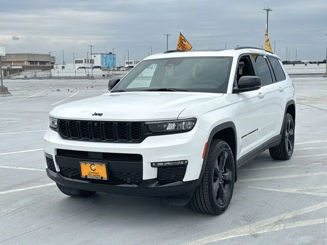 Certified Used 2025 White Jeep Limited image 3