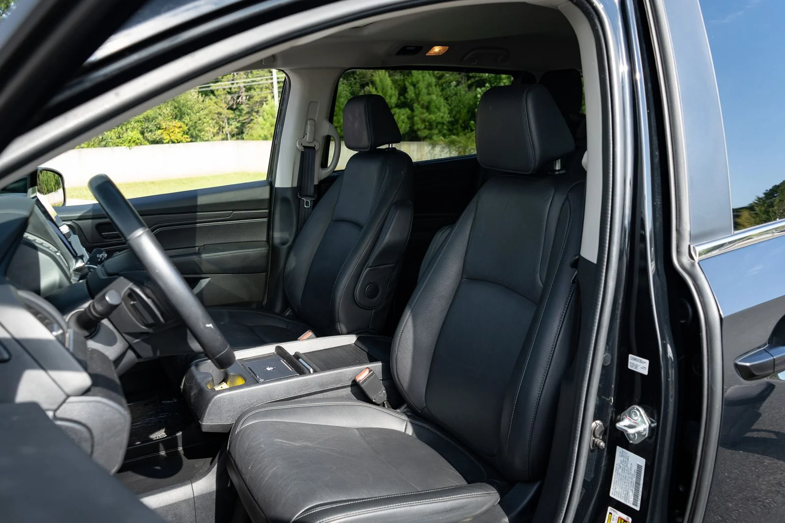 Used 2025 Black Honda EX-L image 15