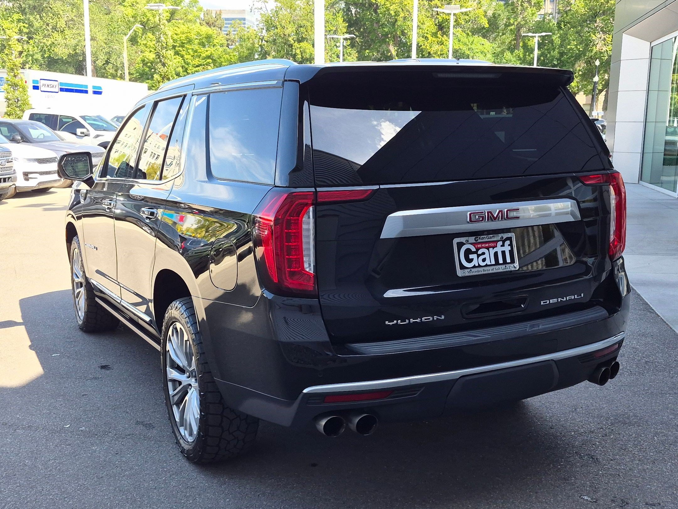 Used 2021 . GMC Denali image 5