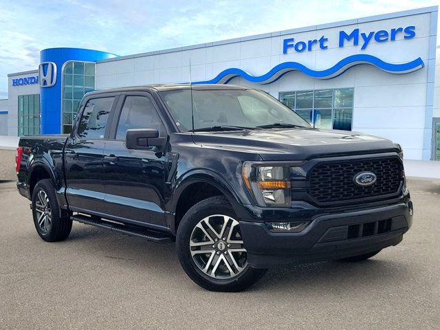 Used 2023 Blue Metallic Ford XL image 1
