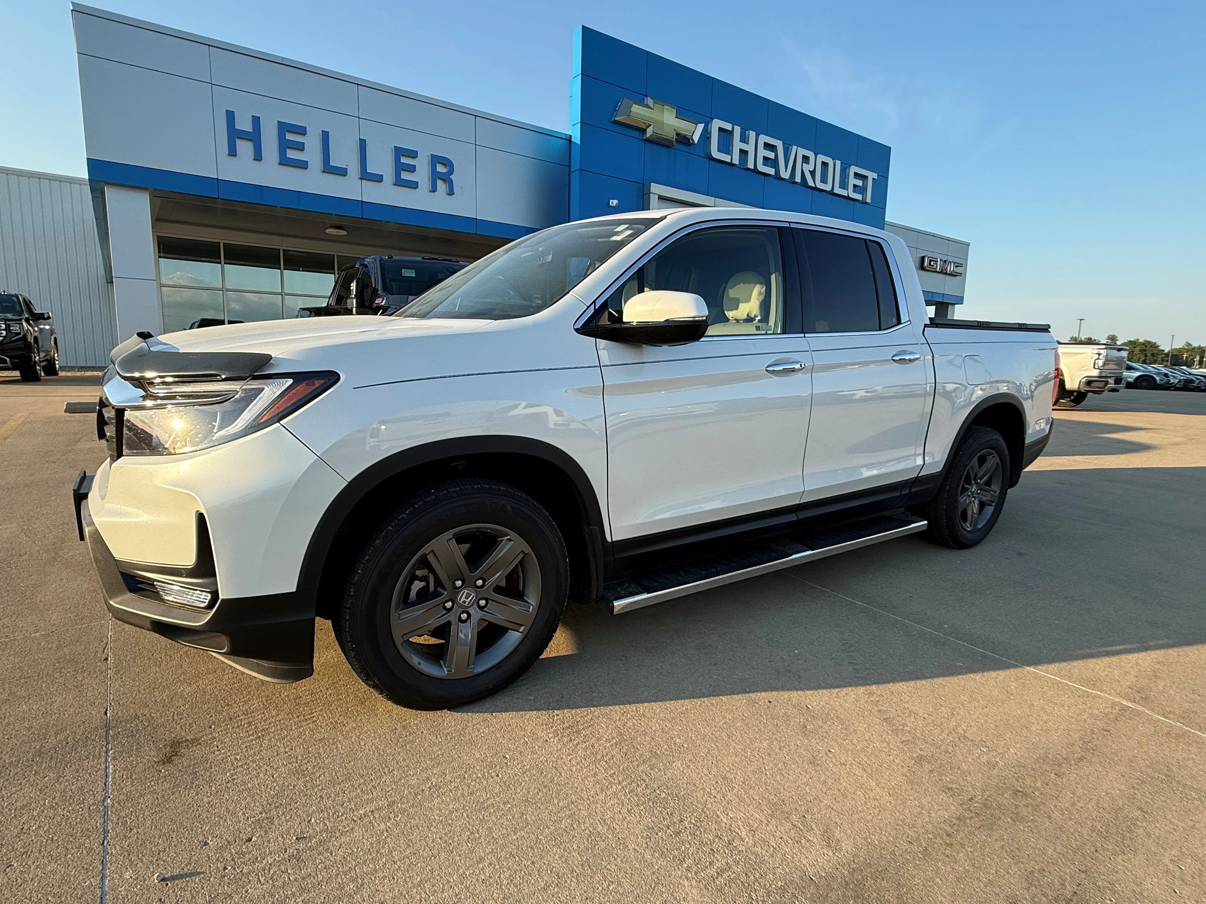 Used 2023 Platinum White Honda RTL-E image 3