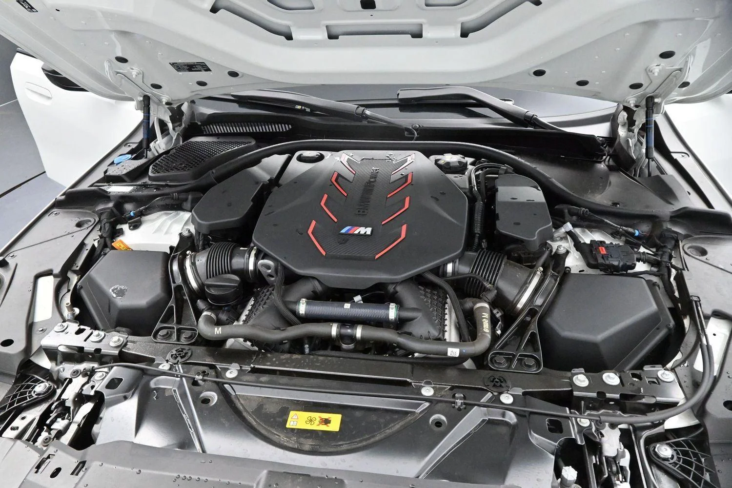Used 2025 Alpine White BMW Sedan image 41