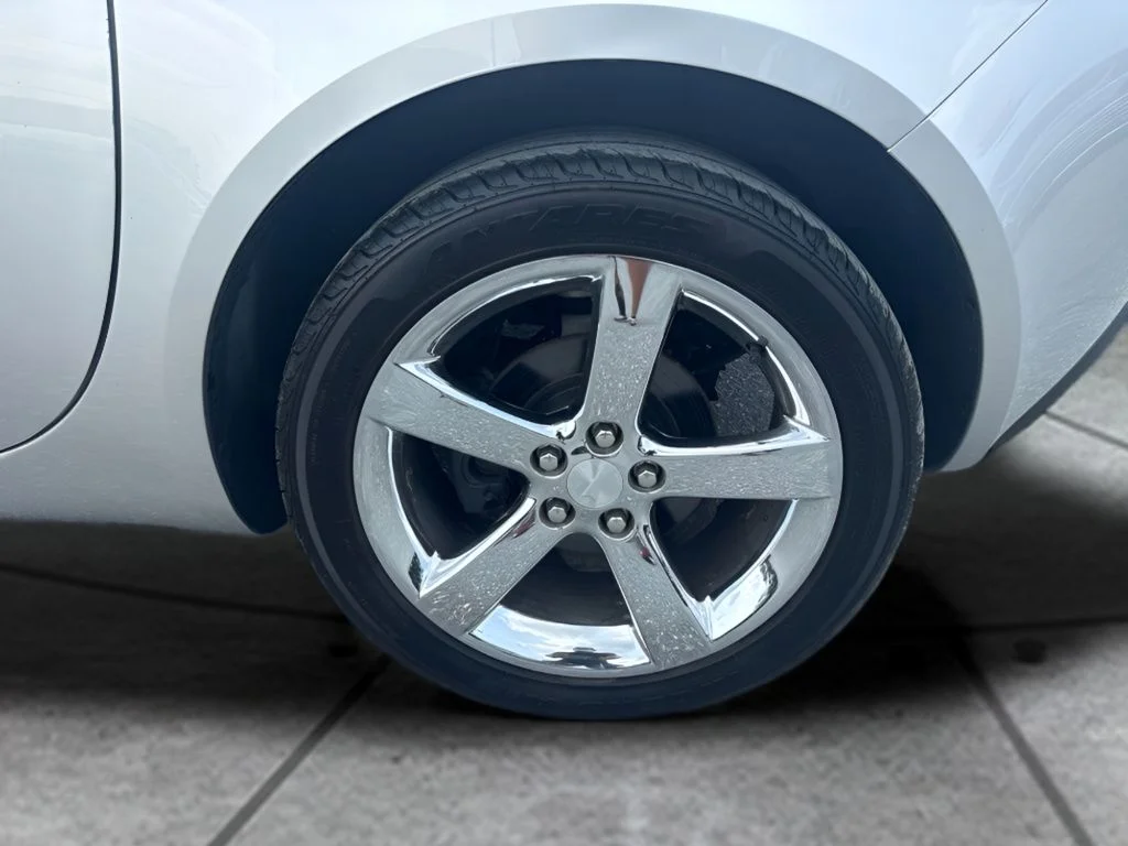 Used 2007 Silver Pontiac GXP image 16