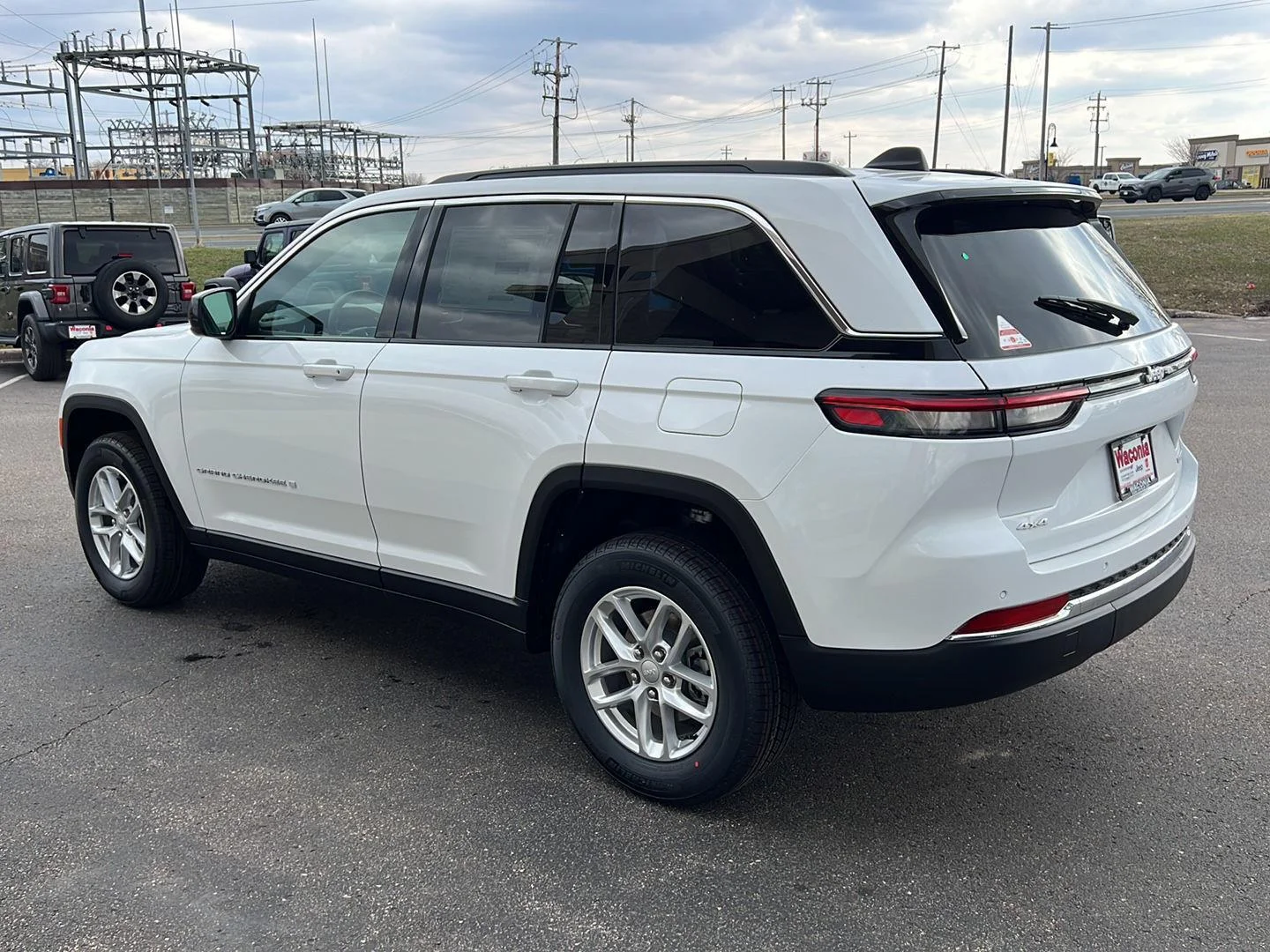 New 2026 Bright White Clearcoat Jeep Laredo X image 5