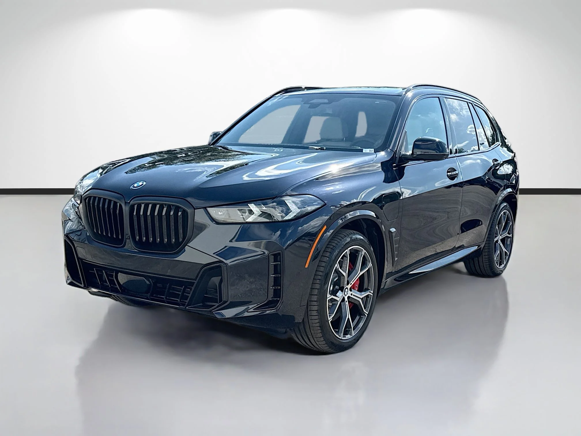 New 2026 Carbon Black Metallic BMW xDrive50e image 7