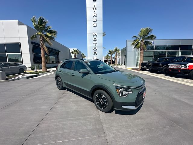 2026 Kia Niro EX HEV's photo