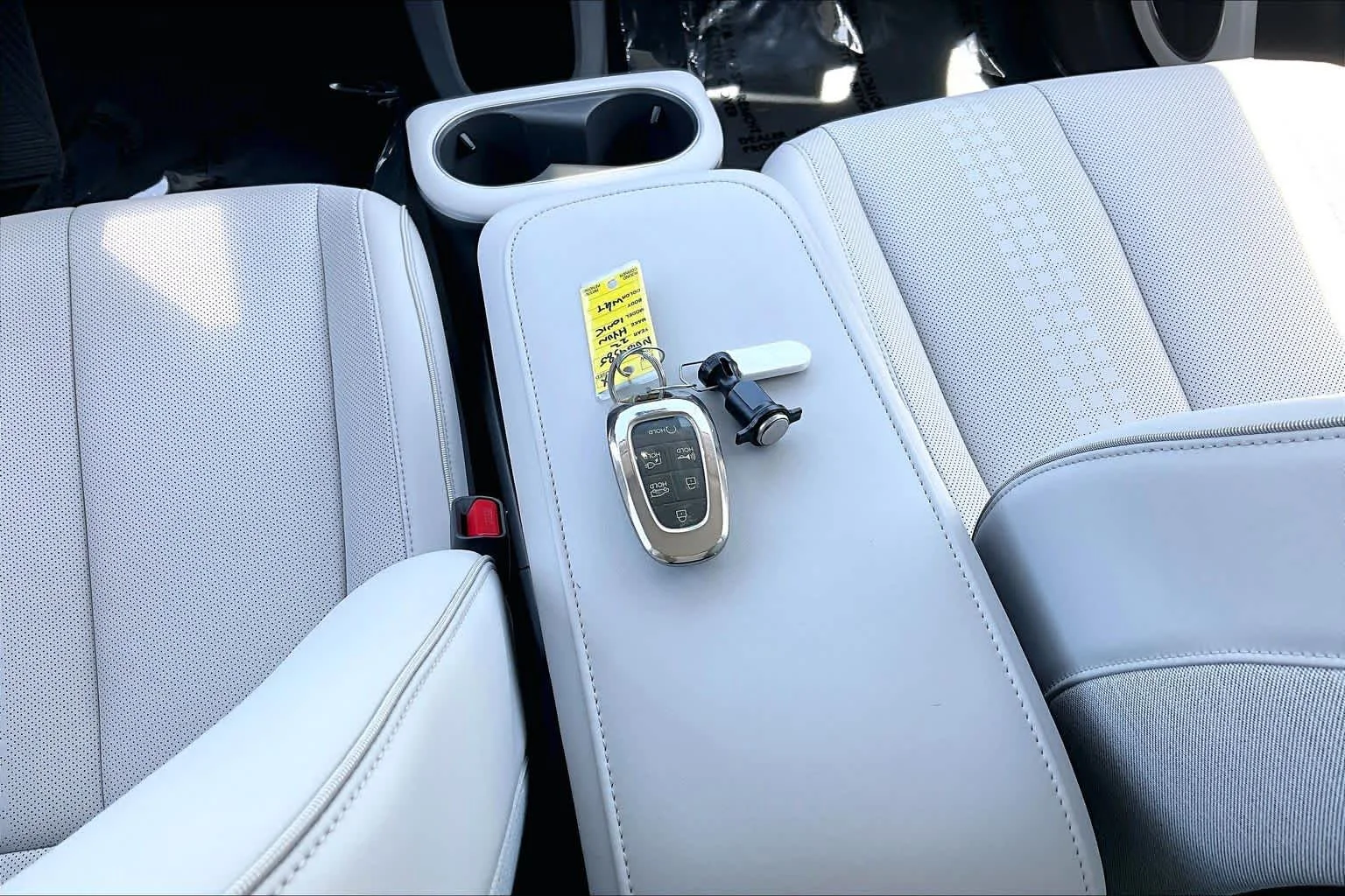 Used 2022 Atlas White Hyundai SEL image 14