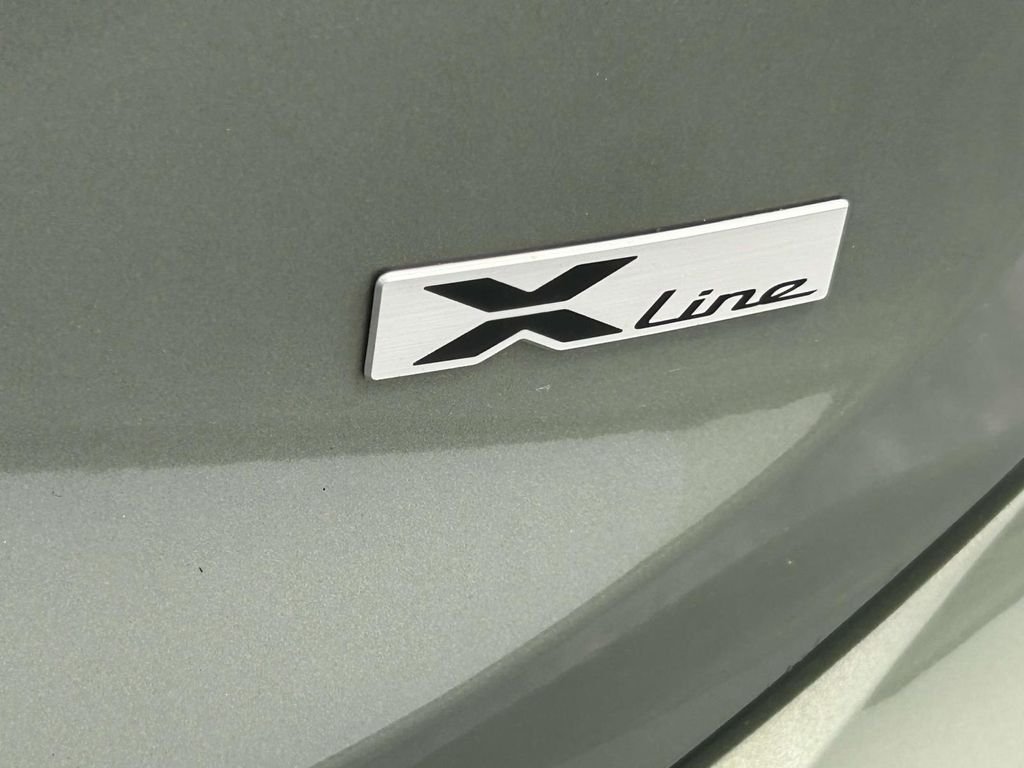 Used 2024 Green Kia EX X-Line image 9