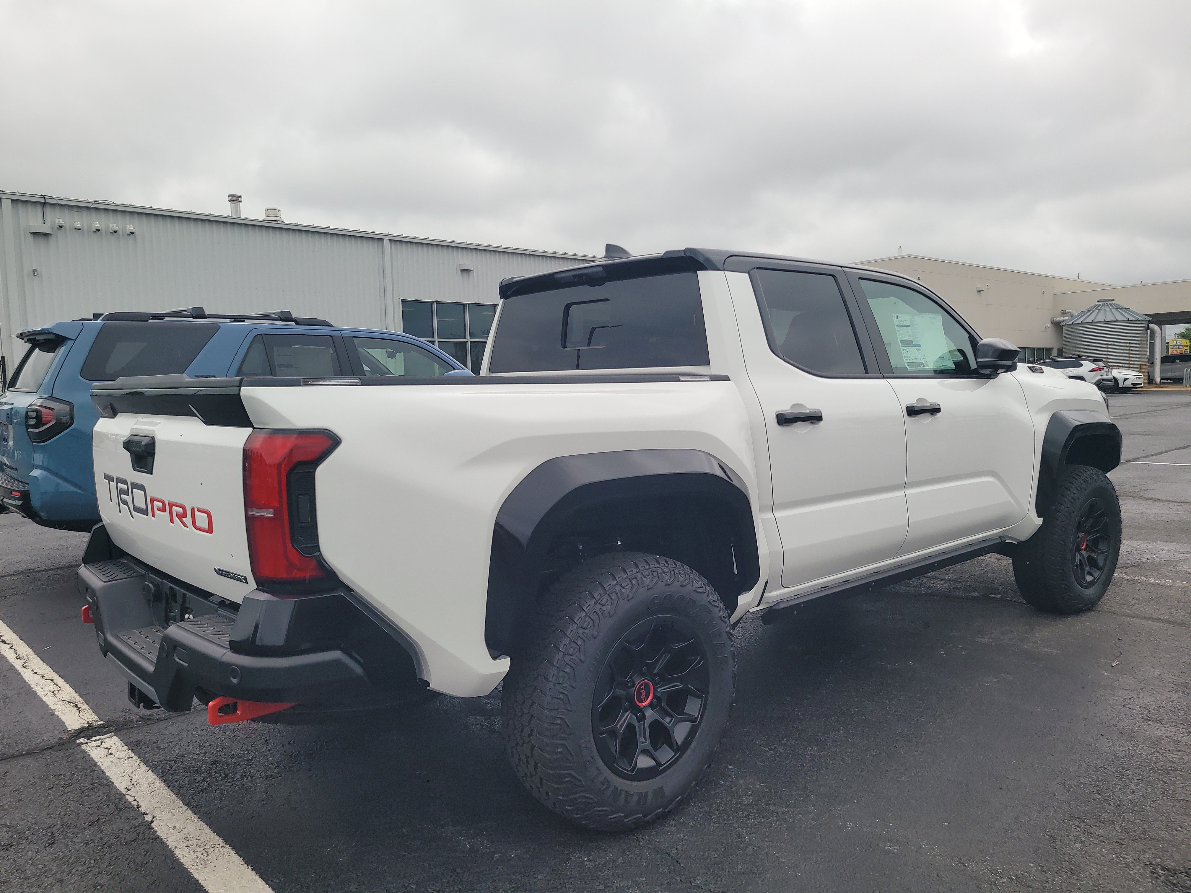 2026 Toyota Tacoma TRD Pro - Photo 36