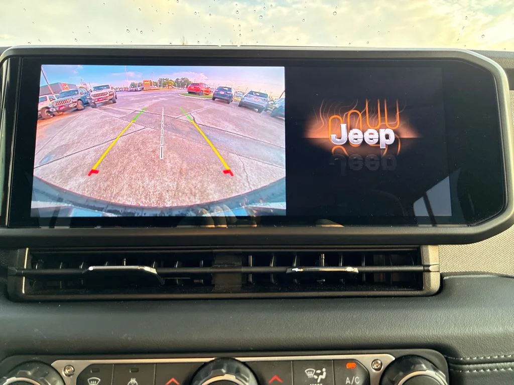Used 2026 White Jeep Sahara image 21