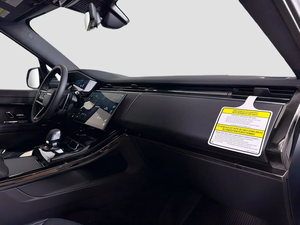 New 2026 Borasco Grey Land Rover Dynamic SE image 31