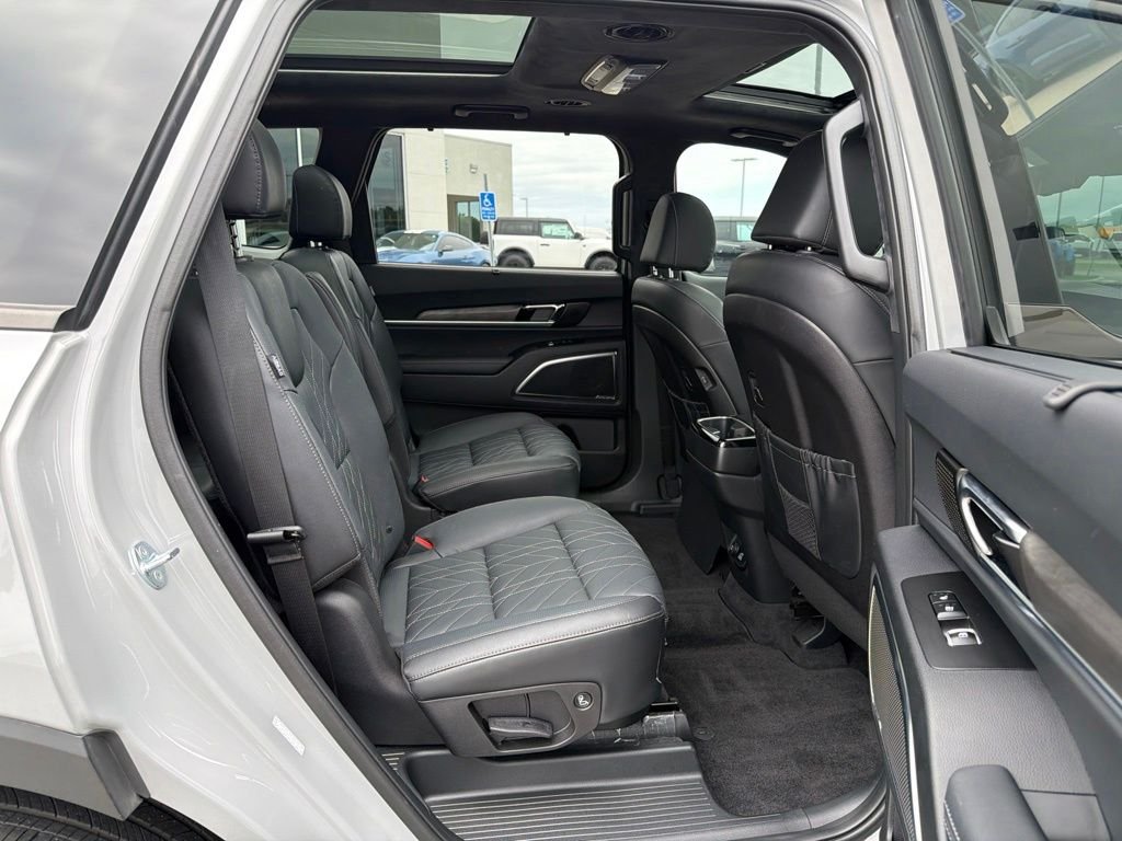 Used 2023 Wolf Gray Kia SX-Prestige X-Line image 19