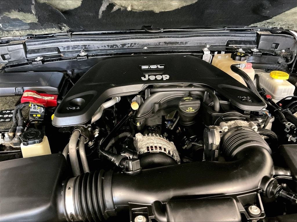 Used 2019 Black Jeep Unlimited Rubicon image 28