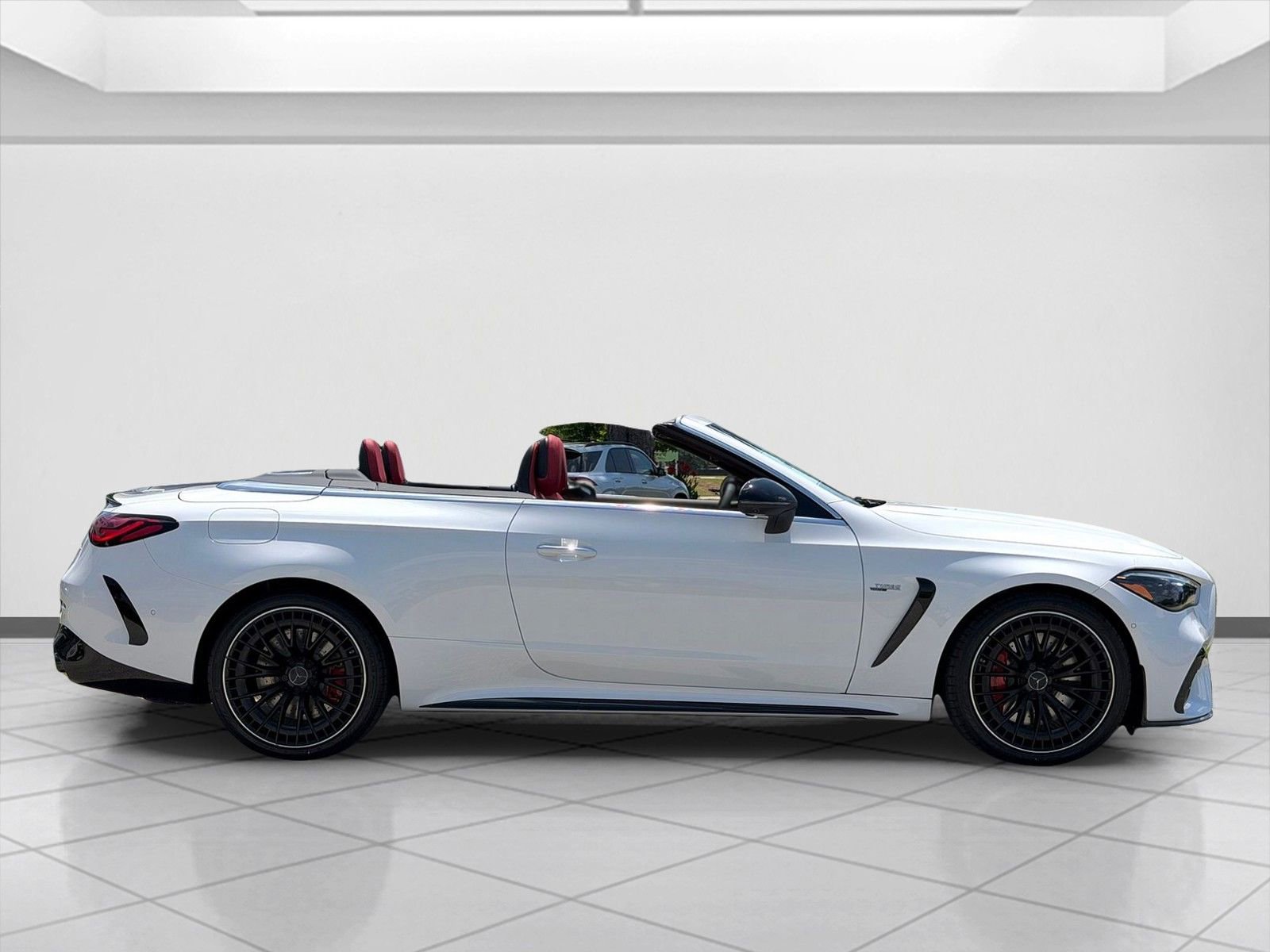 New 2026 MANUFAKTUR Moonlight White Metallic Mercedes-Benz AMG® CLE 53 4MATIC+ Cabriolet image 23