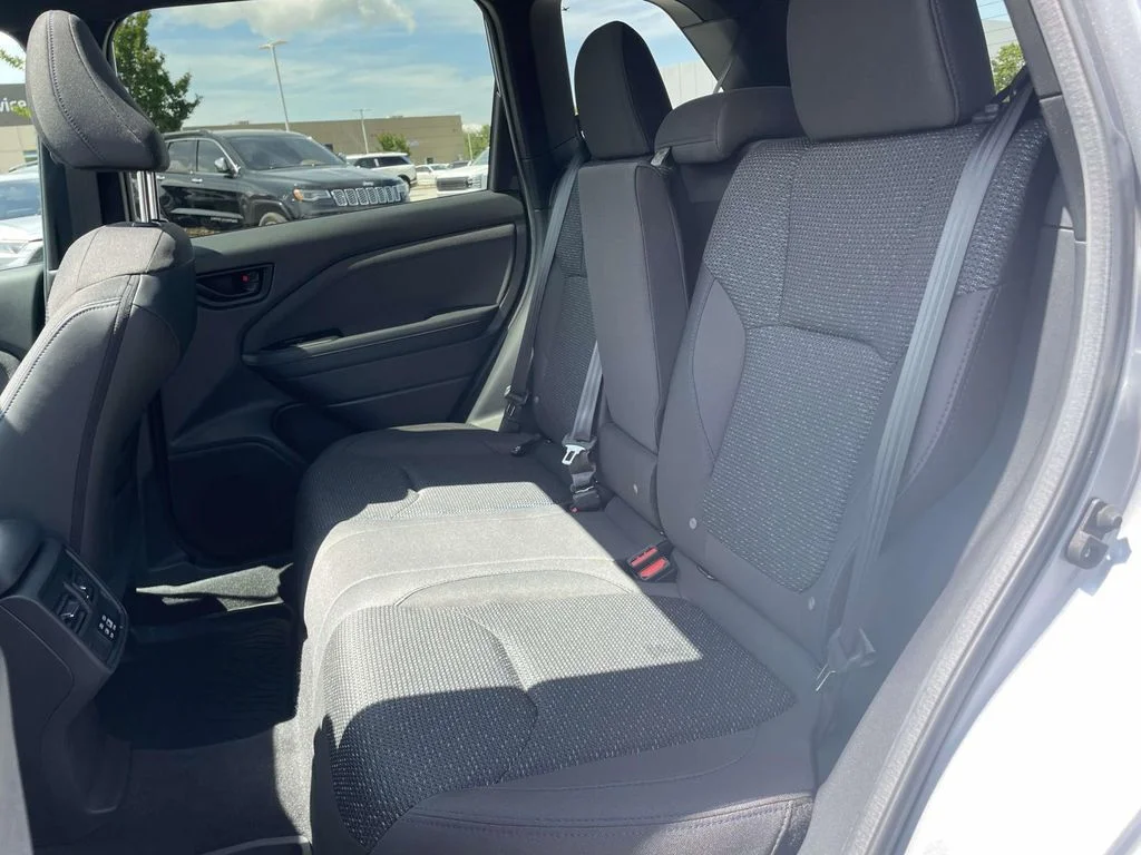 Certified Used 2026 Ice Silver Metallic Subaru Premium image 4
