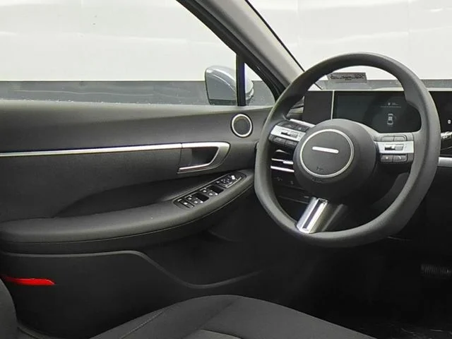 New 2026 Blue Hyundai SE image 33