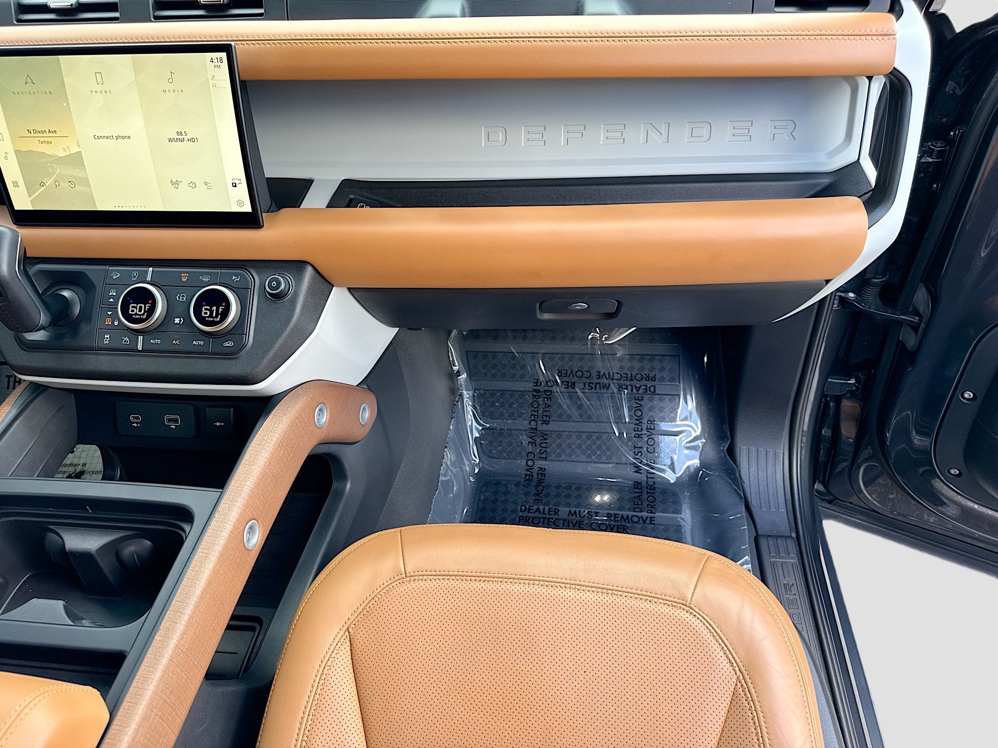 Used 2024 Carpathian Gray Premium Metallic Land Rover S image 17