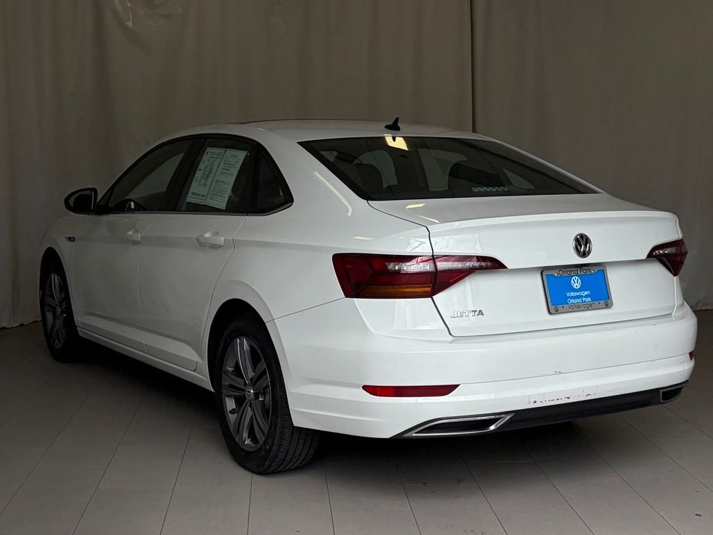 Used 2019 Pure White Volkswagen R-Line image 5