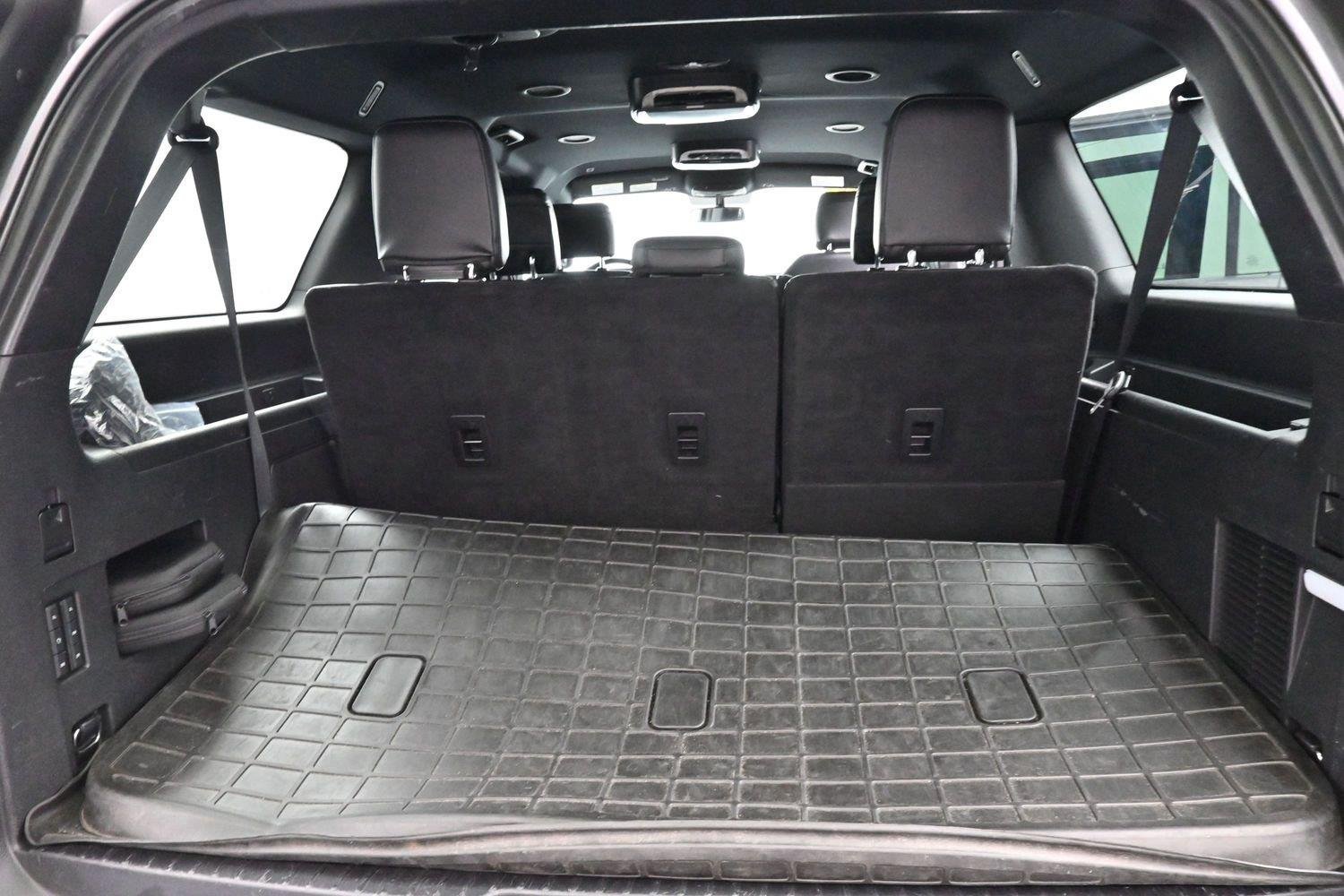 Used 2018 Shadow Black Ford Limited image 11