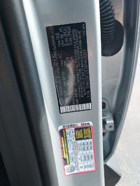 Used 2024 Silver Hyundai SEL image 23