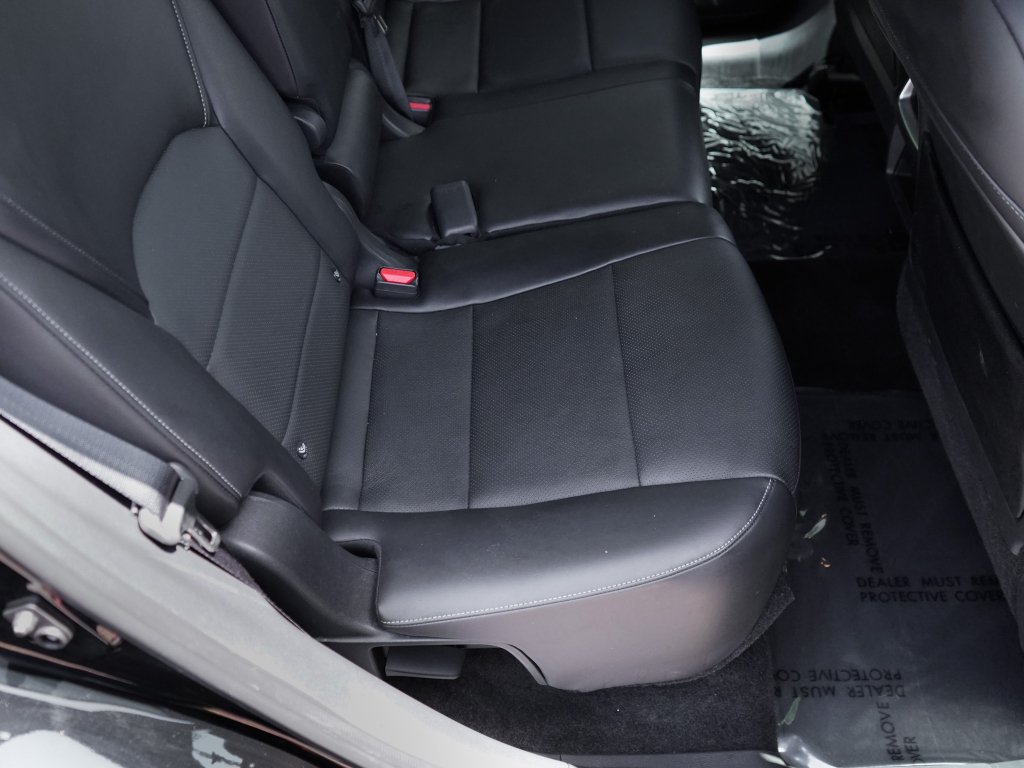 Used 2024 Black Obsidian INFINITI LUXE image 30