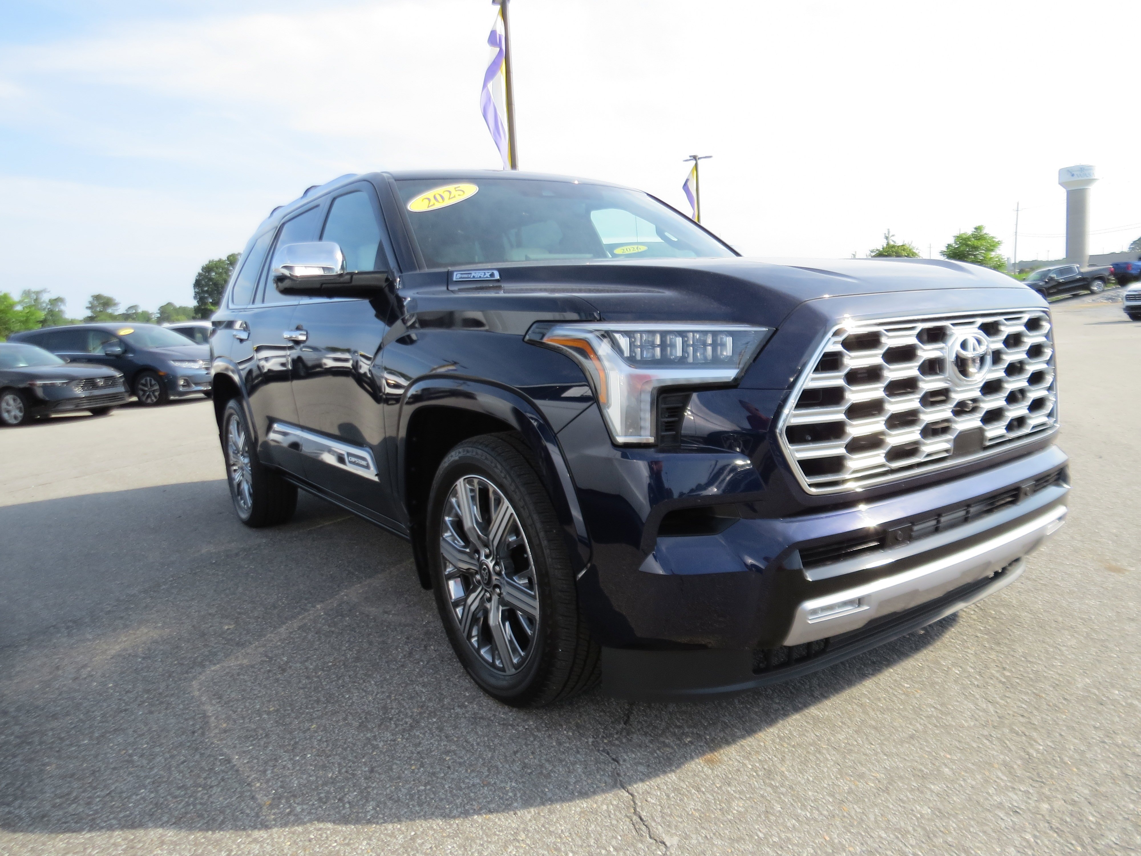 Used 2025  Toyota SR5 image 35