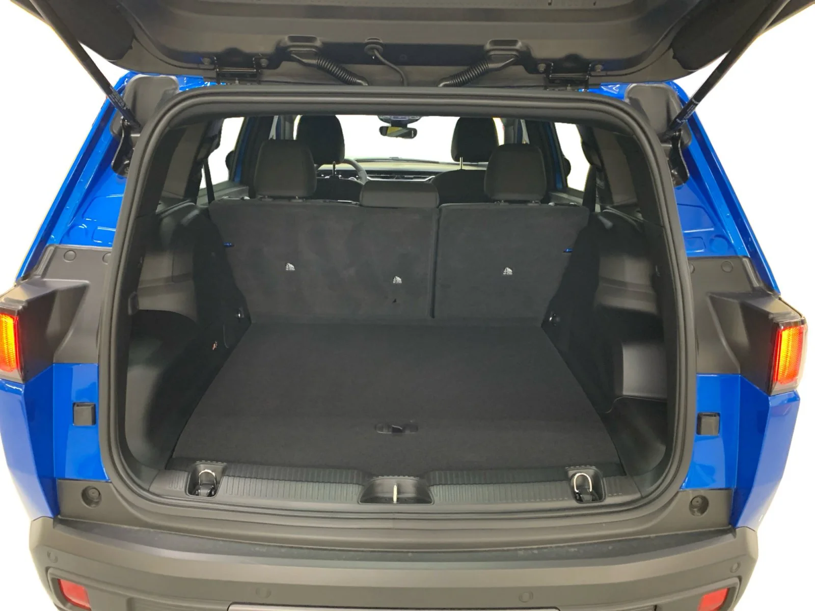 New 2026 Hydro Blue Pearl Jeep Laredo image 19