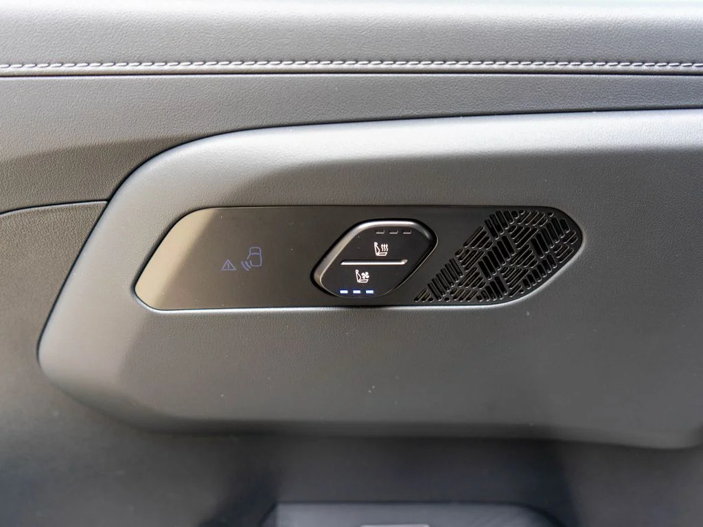 New 2027 Glacial White Pearl Kia X-Pro SX Prestige image 15