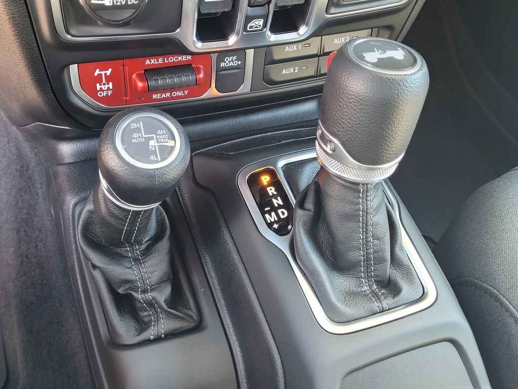 2025 Jeep Wrangler 4xe Willys 4XE - Photo 10
