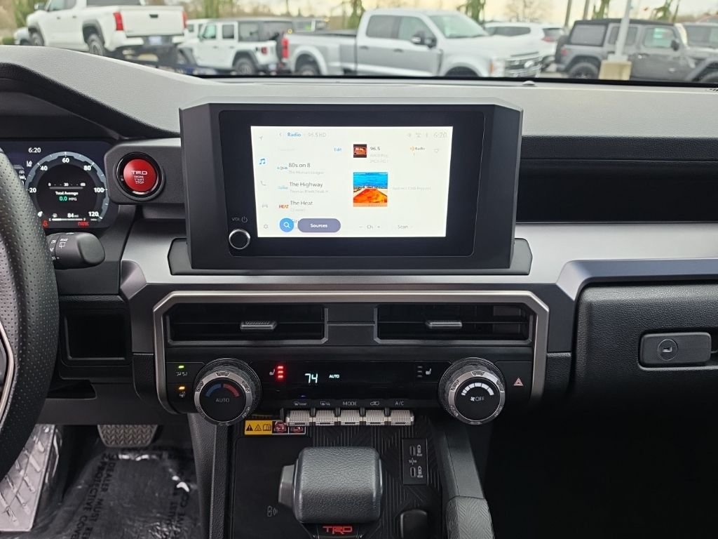 2025 Toyota 4Runner TRD Off-Road - Photo 13