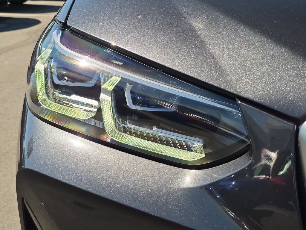 Used 2023 Gray BMW xDrive30i image 25