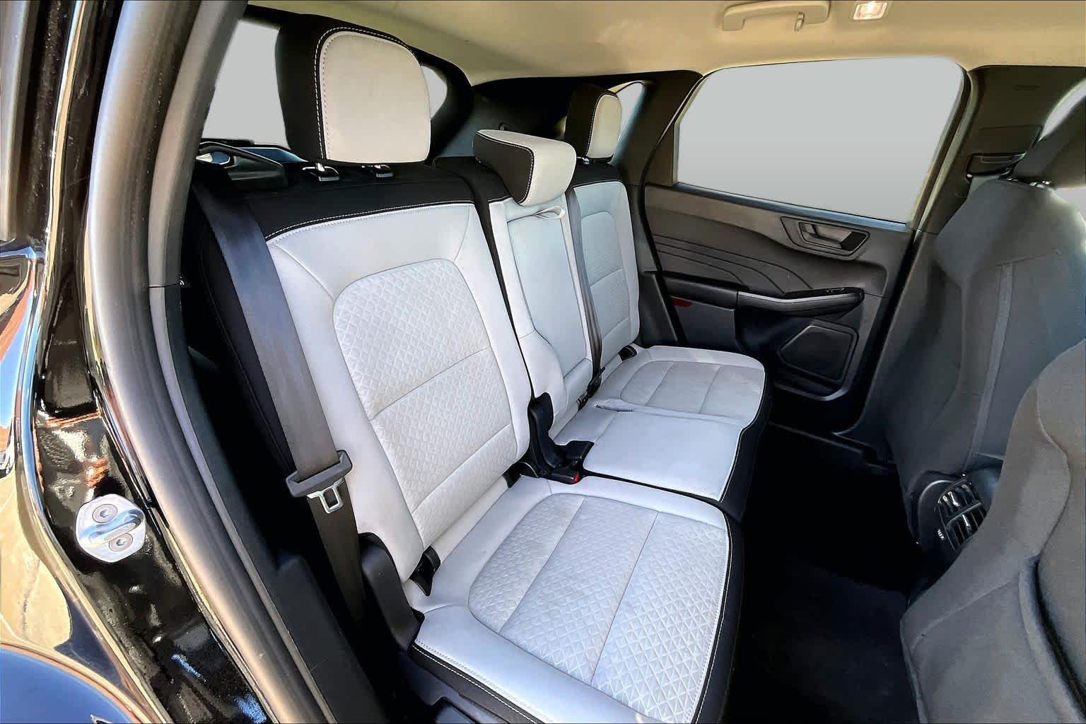 Used 2025 Agate Black Ford Active image 36